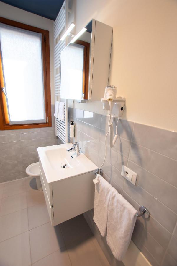 Hotel Residence Dolcenero سان دانييلي ديل فريولي المظهر الخارجي الصورة
